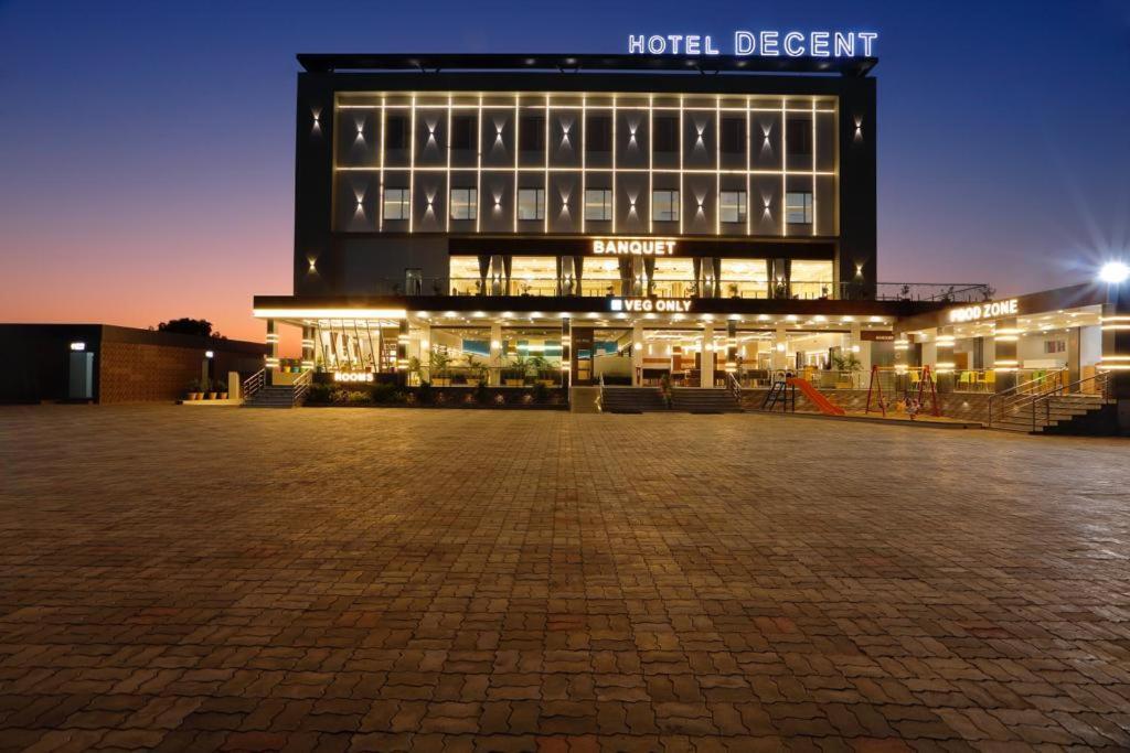 Hotel Decent Unjha Eksteriør billede